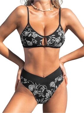 Cupshe New Black and White High Waist 2 Piece Bikini Swimsuit / Large